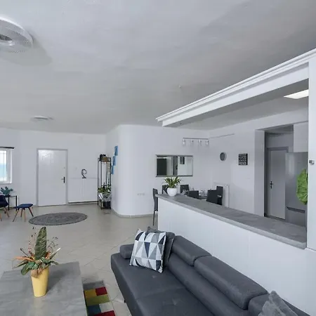 Angel House At Amoudara Appartement Gazi